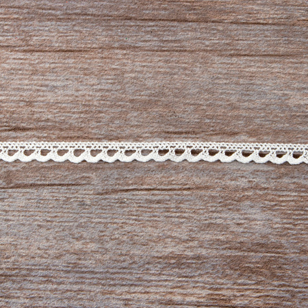 Мерсеризованное хлопковое кружево, 7 мм, цвет белый. Арт 3174/01                 