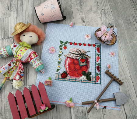 Набор для вышивания  "Клубничное варенье". Арт 13.003.43