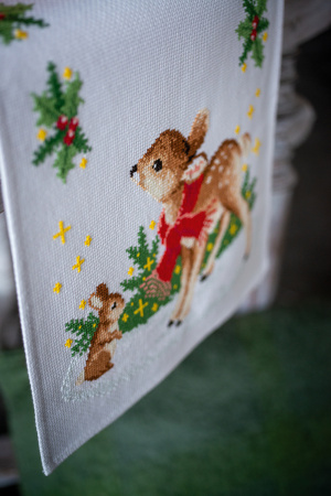 Набор для вышивания дорожки "Маленький олененок с кроликом". Арт PN-0166670