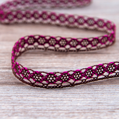 Мерсеризованное хлопковое кружево, 13 мм, цвет коричневый с фуксией. Арт 3155/Q9