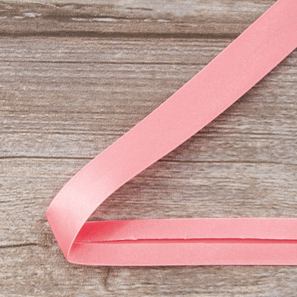 Косая бейка атласная 20 мм, 25 м, цвет 29, ярко-розовый. Арт 6260-20мм-29            