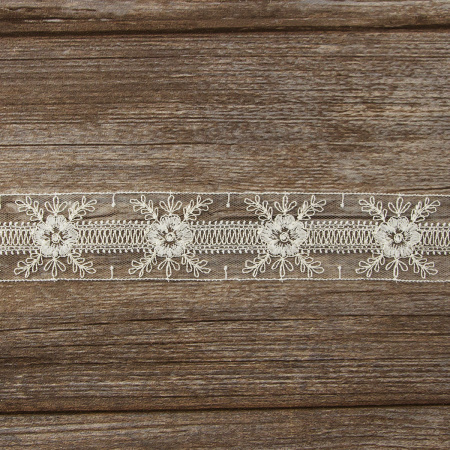 Вышивка на тюле, 40 мм, цвет белый. Арт I662/00