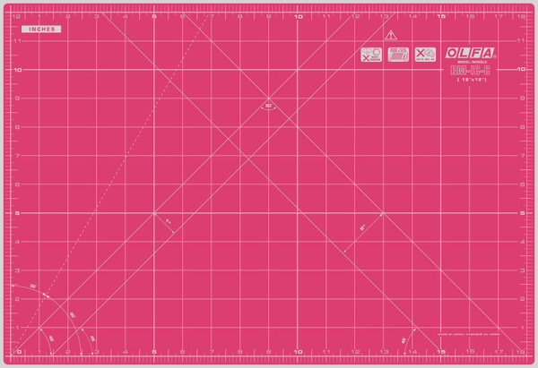 Мат раскройный двусторонний, толщина 1,6 мм, розовый, 45 х 30 см/18'' х 12". Арт RM-IC-C/MAGENTA-RC