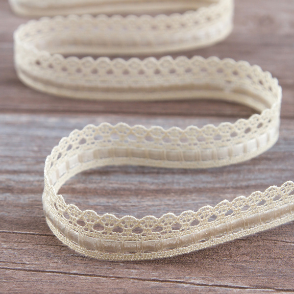Мерсеризованное хлопковое кружево с бархатной лентой, 17 мм, цвет сливочный. Арт 2048/02