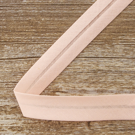 Косая бейка хлопок/полиэстер 20 мм, 25 м, цвет 52, дымчачая роза. Арт 6120-20мм-52            