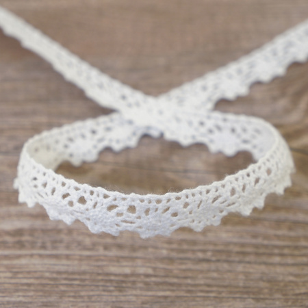 Кружево хлопковое на картонной катушке, цвет белый. Арт VL10.035