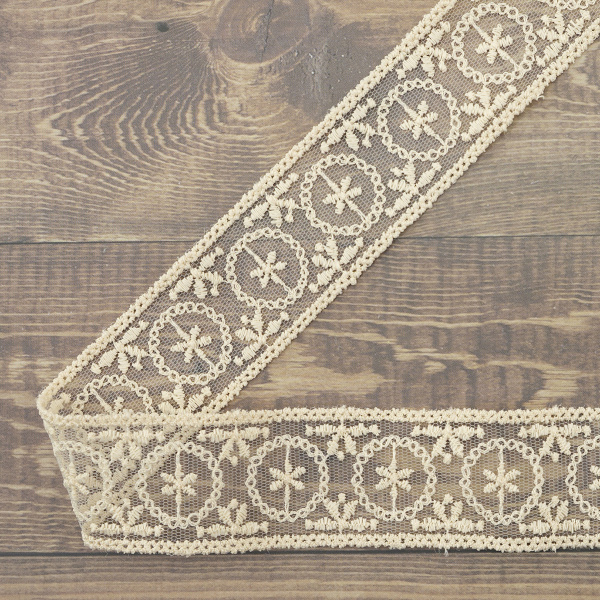 Кружево-вышивка на тюле, 33 мм, цвет бежевый, 100% полиэстер, 3,5 м. Арт T-2005.371