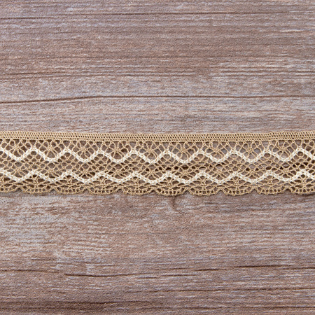 Мерсеризованное хлопковое кружево, 35 мм, цвет бежевый с белым. Арт 1880/J2