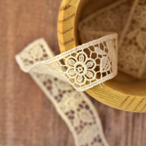 Гипюр, 20 мм, цвет шампань. Арт K049/72