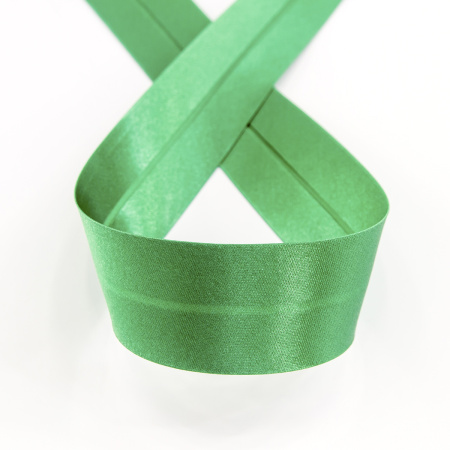 Косая бейка атласная 30 мм, 25 м, цвет 25, зеленый. Арт 6260-30мм-25            