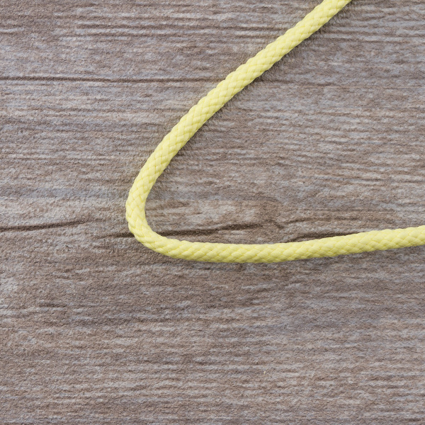 Шнур плетеный SPIRAL ( SAFISA), 4 мм, 25 м, цвет желтый светлый. Арт 25281-4-09