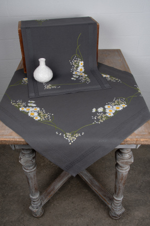 Набор для вышивания дорожки "Маргаритки" . Арт PN-0195334