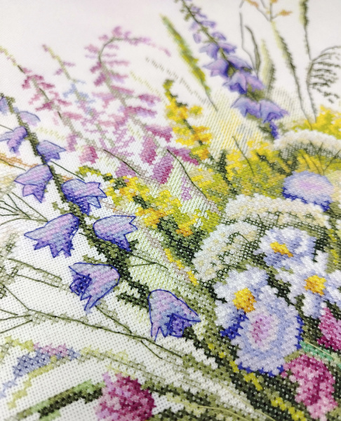 Набор для вышивания "Середина лета". Арт 04.005.33