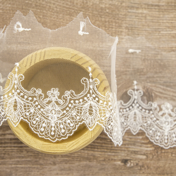 Кружево-вышивка на тюле, 50 мм, 14,6 м. Арт 41806/01