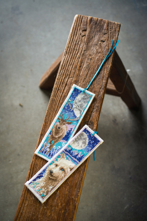 Набор для вышивания закладки "Волк и олень" . Арт PN-0187476