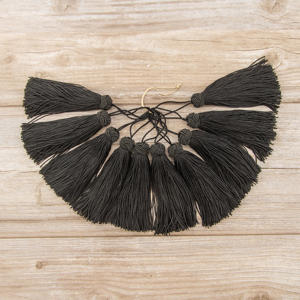 Кисть декоративная на шнуре, длина 120 мм, цвет черный. Арт KY - 07-col.PE - 56