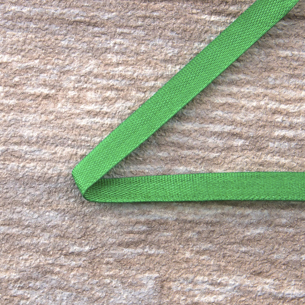 Лента для вышивания SAFISA на блистере, 4 мм, 5 м, цвет 25, зеленый . Арт P111-4мм-25             