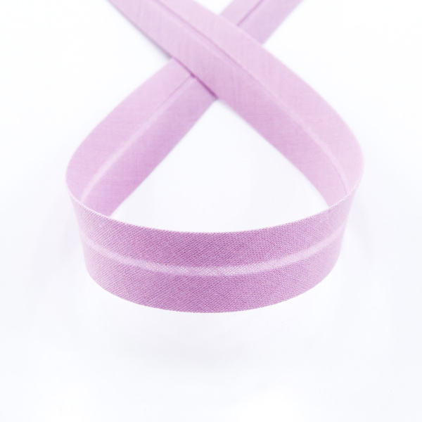 Косая бейка хлопок/полиэстер 20 мм, 25 м, цвет 127, светло-сиреневый. Арт 6120-20мм-127           