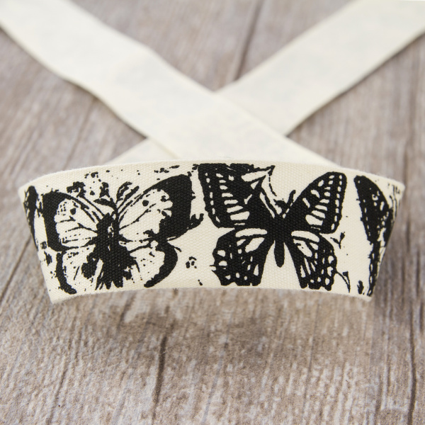 Лента хлопковая на картонной мини-катушке "Бабочки". Арт VR25.717