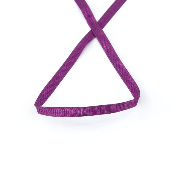 Лента для вышивания SAFISA на блистере, 4 мм, 5 м, цвет 58, сливовый. Арт P111-4мм-58             