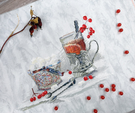 Набор для вышивания  "Чай с калиной". Арт 04.009.21