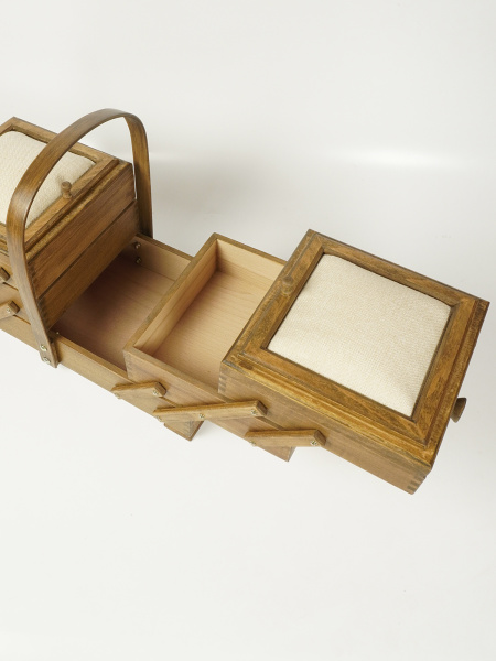 Шкатулка для рукоделия, бук, 3 этажа, коричневый. Арт 31/151/2                