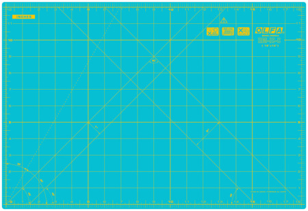 Мат раскройный двусторонний, толщина 1,6 мм, голубой, 45 х 30 см/18'' х 12". Арт RM-IC-C AQUA-RC