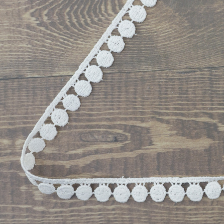 Кружево гипюр, 12 мм, цвет белый, 100% полиэстер, 4,5 м. Арт G-4634.212