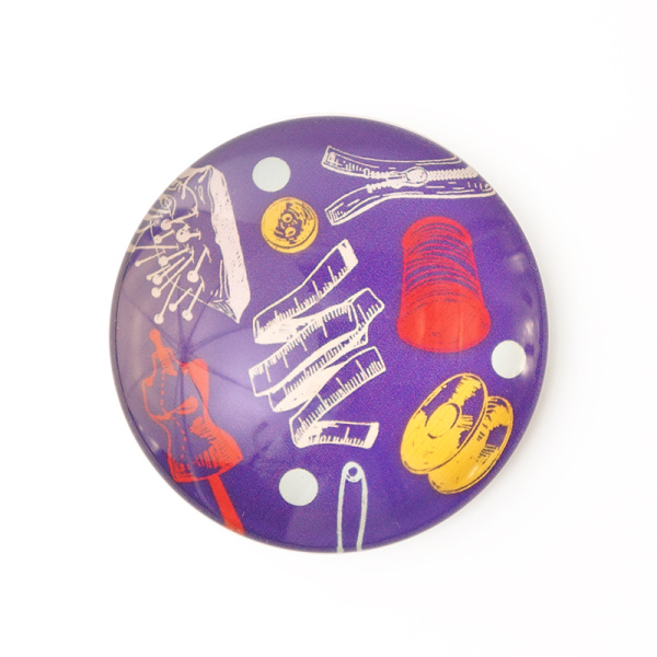 Набор магнитов стеклянных с изображением швейных сюжетов. Арт N4367/1