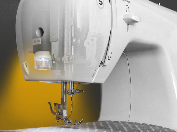 Лампочка для швейных машин LED, вкручивающаяся, средняя. Арт 131.M.LED                