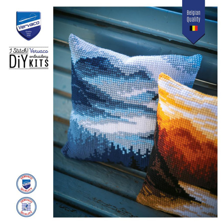 Набор для вышивания подушки "Пейзаж в синих тонах". Арт PN-0201595