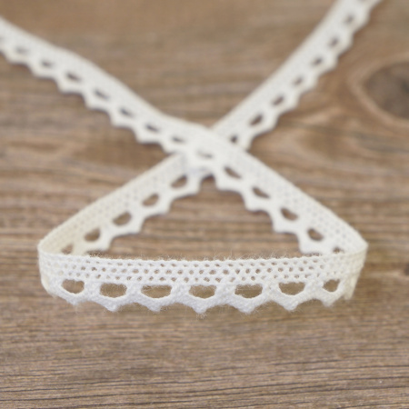 Кружево хлопковое на картонной катушке, цвет белый. Арт VL08.033