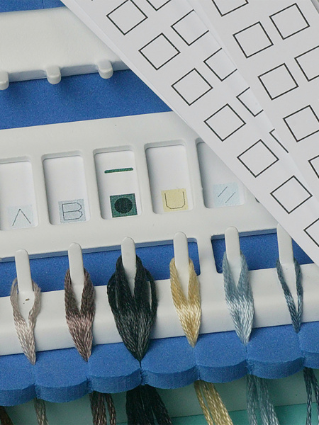 Органайзер PAKO для мулине на 50 ячеек, в комплекте 10 картонных вкладышей. Арт 705.060