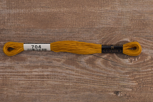 Мулине COSMO однотонный цвет  704       . Арт 25-6/704       