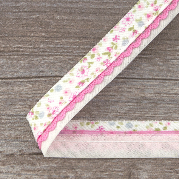 Косая бейка с фестонным краем, 18 мм, цвет бело-розовый. Арт 243986/1