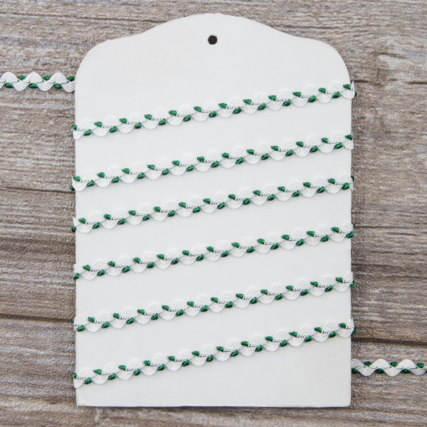 Тесьма PEGA тип вьюнчик, белый с зеленым, 7 мм. Арт 841512221DA004