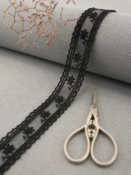 Кружево-вышивка на тюле, 30 мм, цвет черный, 100% полиэстер, 4,5 м. Арт T-3006.13