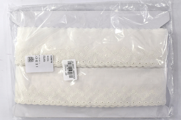 Шитье-вышивка на батисте, 55 мм, цвет белый. Арт 19752/01