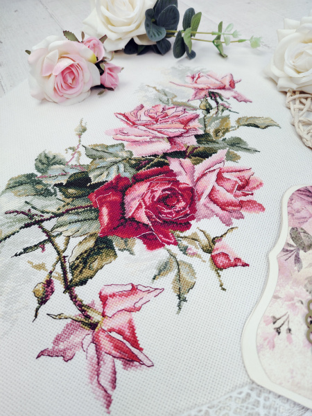 Набор для вышивания "Розы настроения". Арт 06.002.83