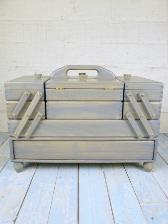 Шкатулка для рукоделия, бук, 4 этажа, античный серый. Арт 31/208/9                