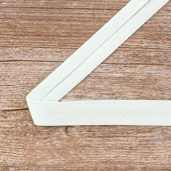 Косая бейка хлопок/полиэстер 20 мм, 25 м, цвет 51, бледно-голубой. Арт 6120-20мм-51            