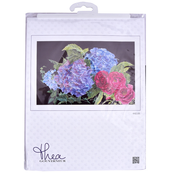 Набор для вышивания "Гортензия и роза", канва аида (черная) 18 ct. Арт 442.05                  