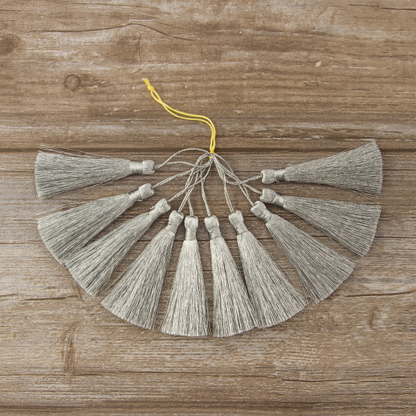 Кисть декоративная на шнуре, длина 70 мм, цвет серебряный. Арт KYL - 01-col.Silver