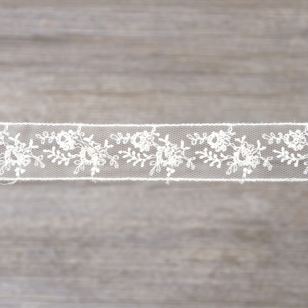 Вышивка на тюле, 23 мм, цвет белый. Арт I647/01