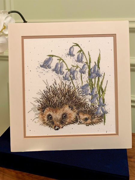 Набор для вышивания "Love And Hedgehugs". Арт XHD138