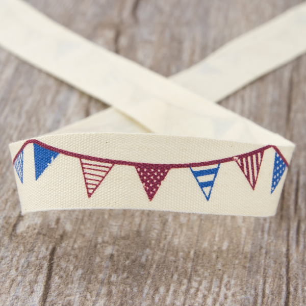 Лента хлопковая на картонной мини-катушке "Флажки". Арт VR15.030