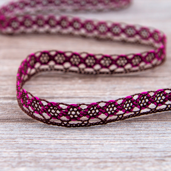 Мерсеризованное хлопковое кружево, 13 мм, цвет коричневый с фуксией. Арт 3155/Q9