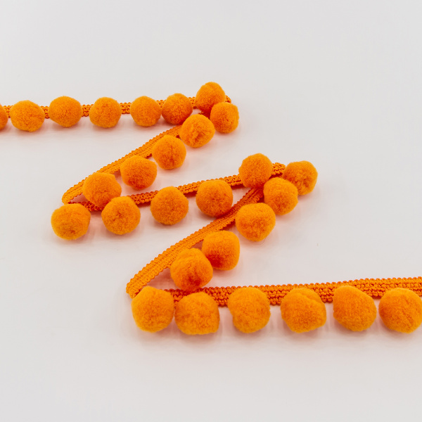 Тесьма с помпонами, диаметр 10 мм, цвет оранжевый. Арт PA-18-col.202