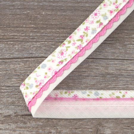 Косая бейка с фестонным краем, 18 мм, цвет бело-розовый. Арт 243986/1