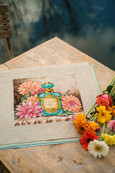 Набор для вышивания "The scent of dahlia" . Арт PN-0206925